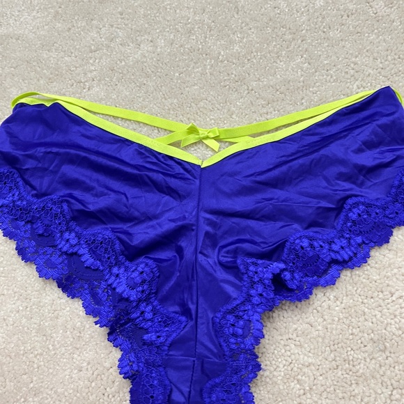 NWT Victoria's Secret Very Sexy Electric Blue Satin strappy Cheeky Panty Large L - Picture 2 of 5